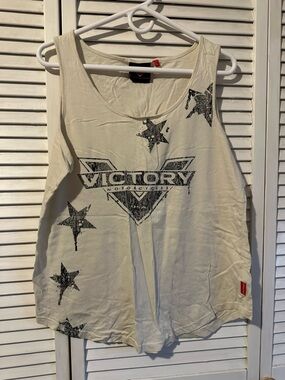 Victory Star Graphic Cream Tank Top